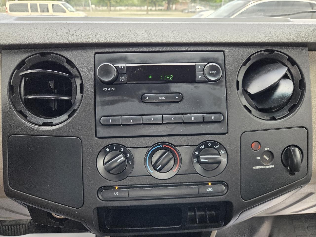 Ford F-250 SD XL SuperCab 2WD 2010