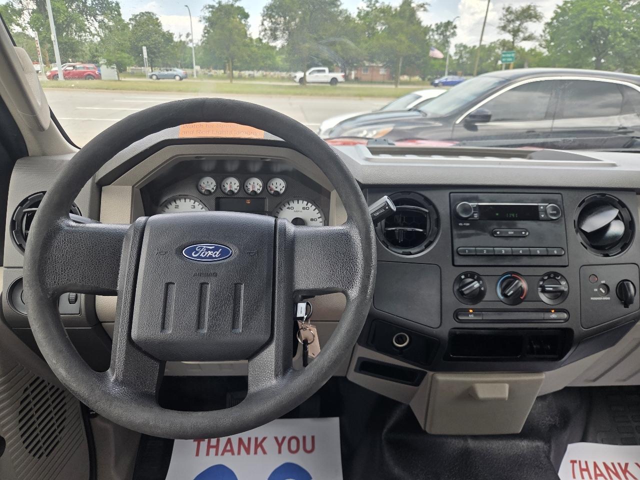 Ford F-250 SD XL SuperCab 2WD 2010