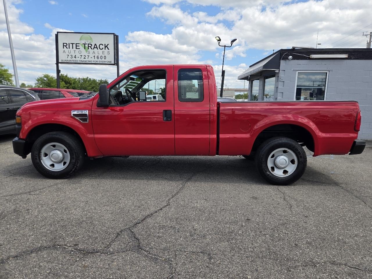 Ford F-250 SD XL SuperCab 2WD 2010