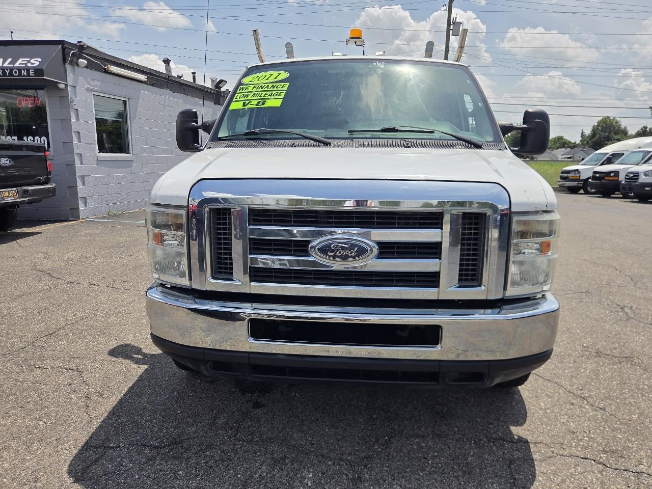 Ford Econoline E-150 2011