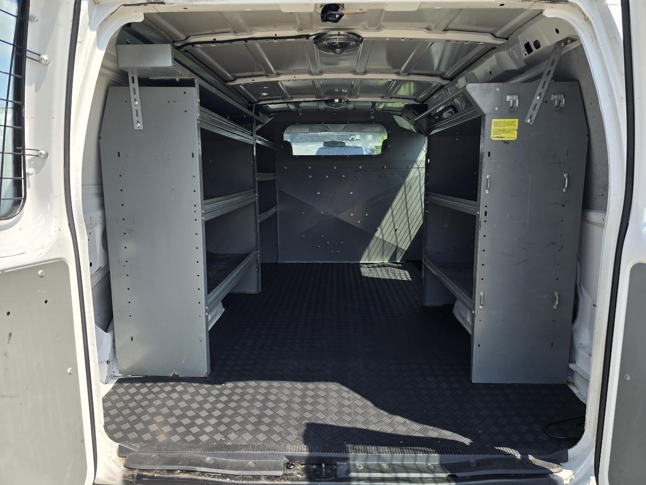 Ford Econoline E-150 2011