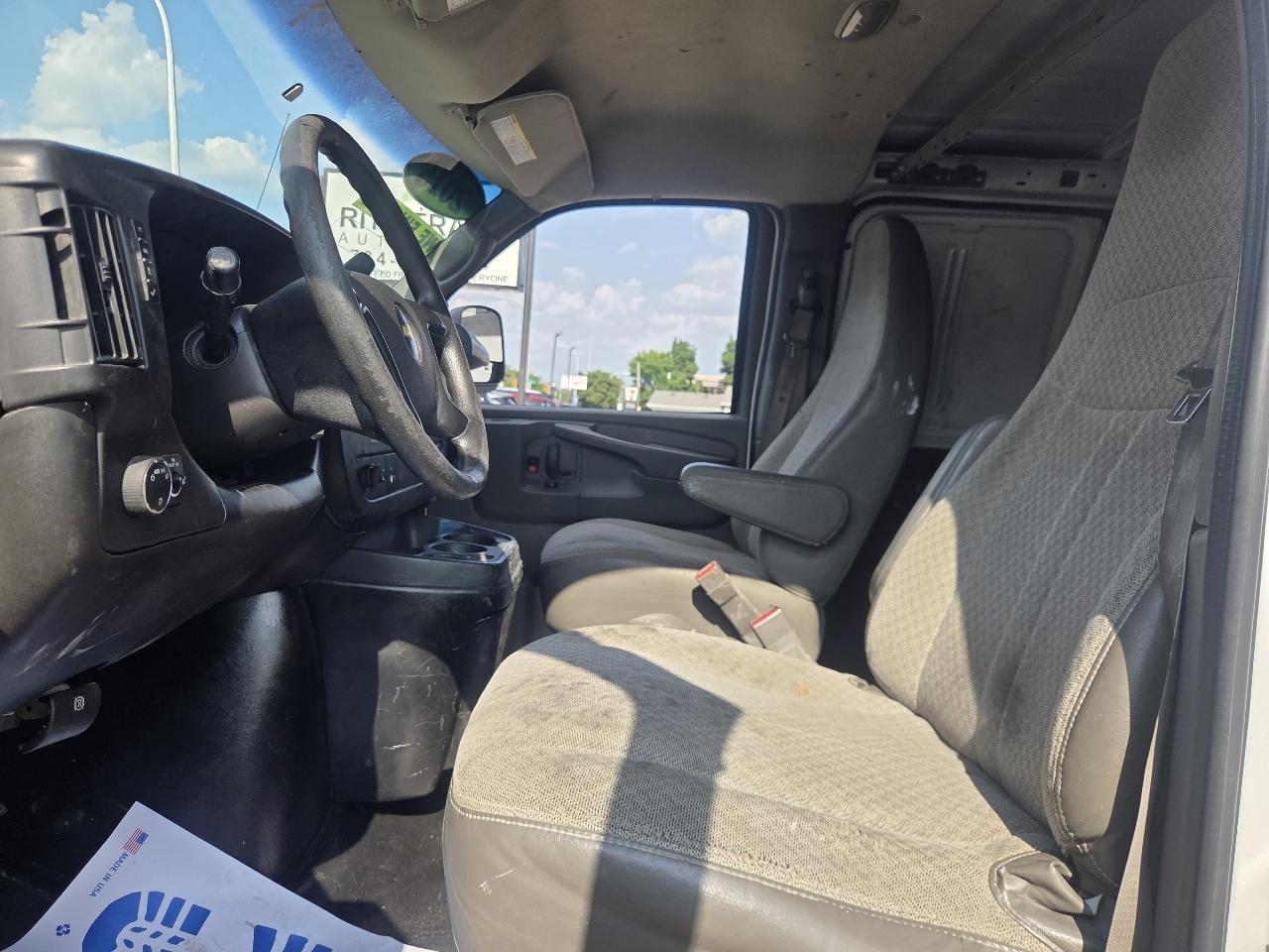 Chevrolet Express 2500  2015