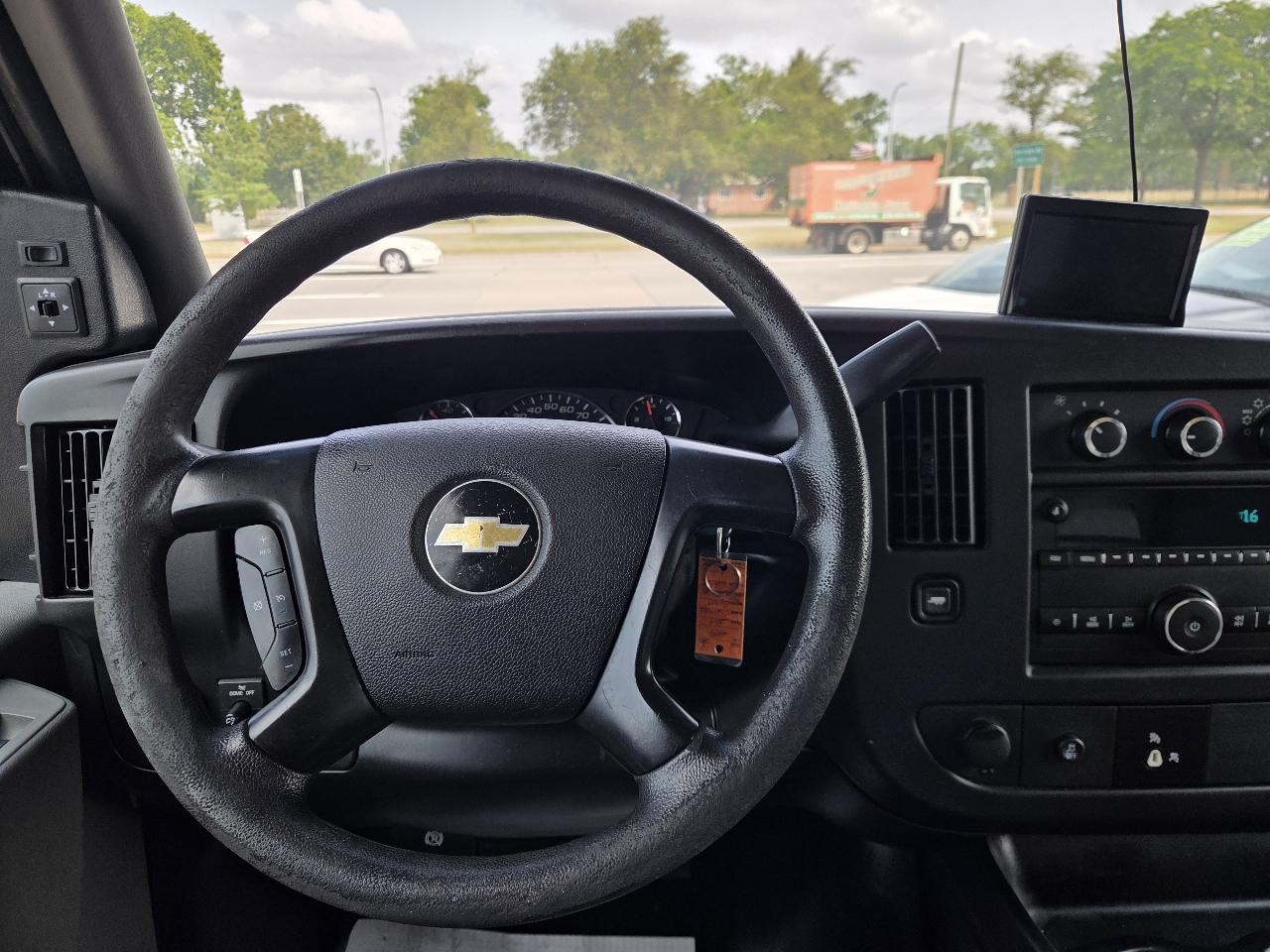 Chevrolet Express Commercial Cutaway  2015