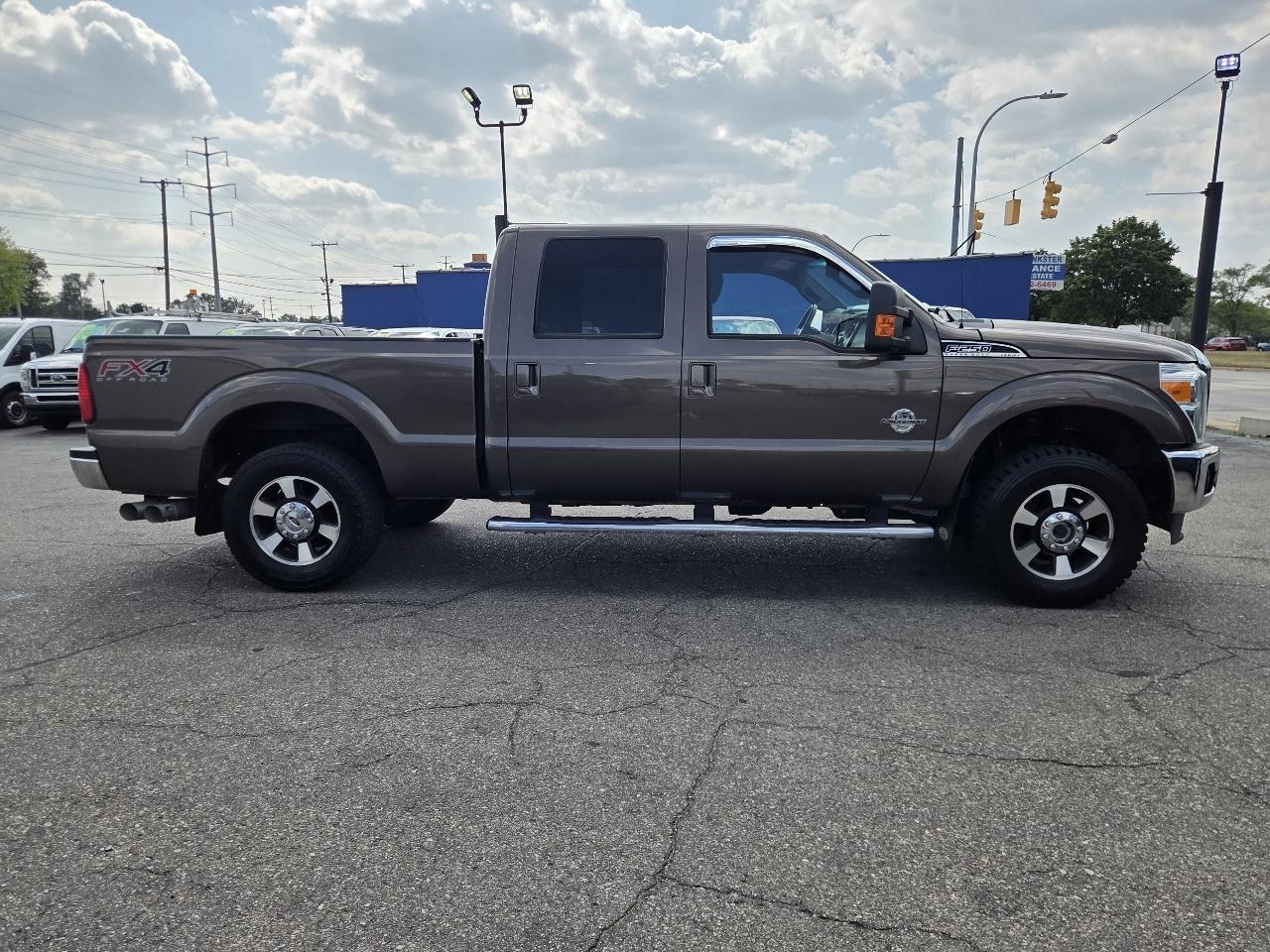 Ford F-250 SD Lariat Crew Cab 4WD 2016