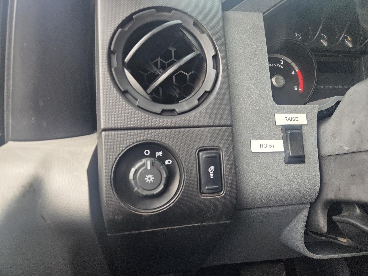 Ford F-450 SD XL Crew Cab DRW 4WD 2014