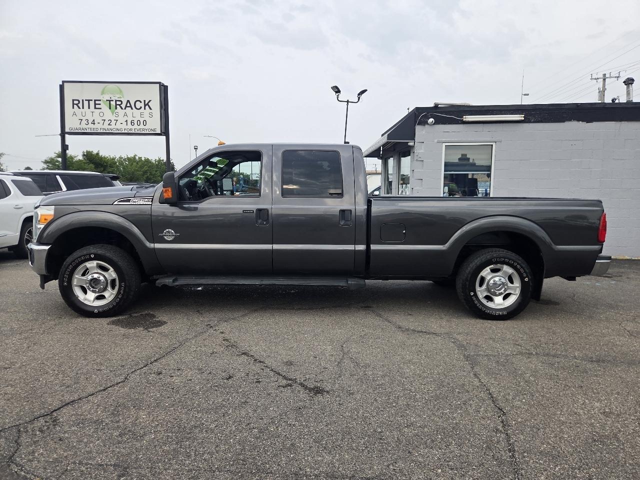 Ford F-250 SD XLT Crew Cab Long Bed 4WD 2016