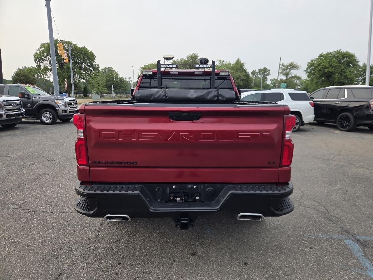 Chevrolet Silverado 1500 LT Trail Boss Crew Cab Long Box 4WD 2021