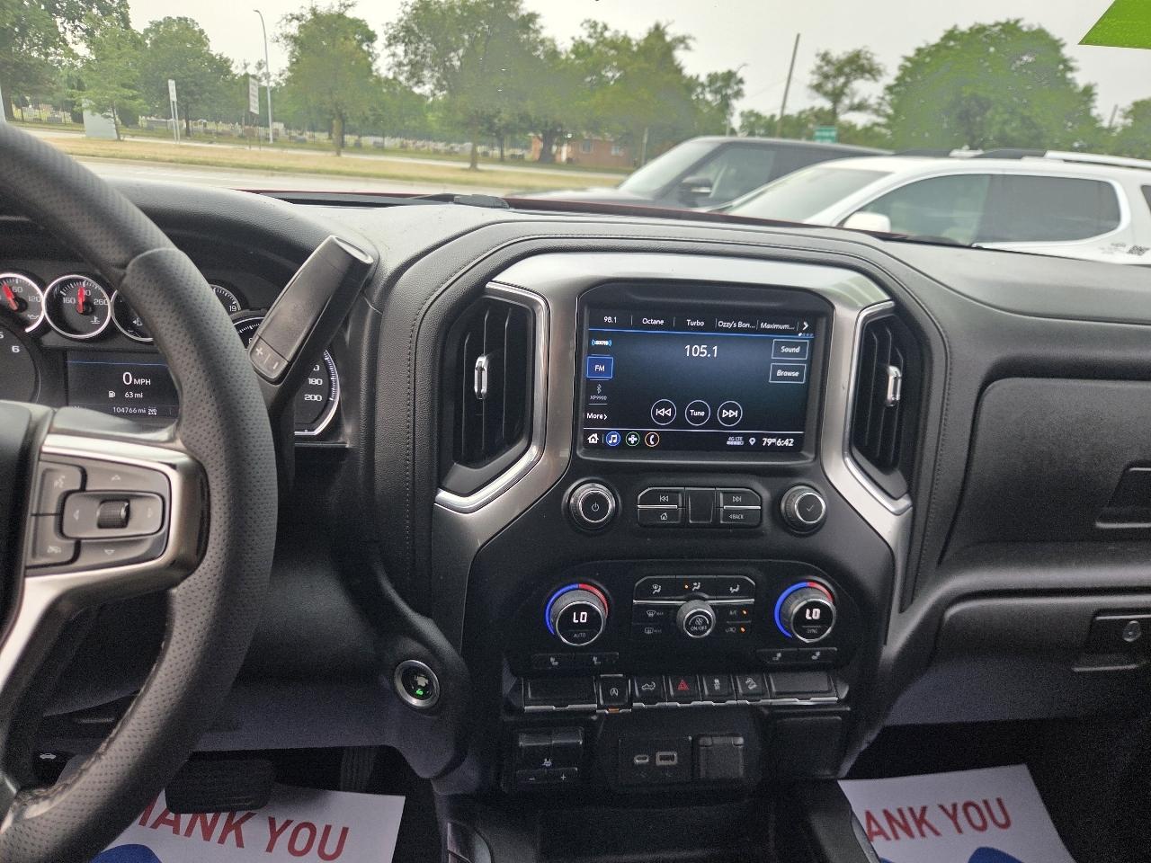 Chevrolet Silverado 1500 LT Trail Boss Crew Cab Long Box 4WD 2021