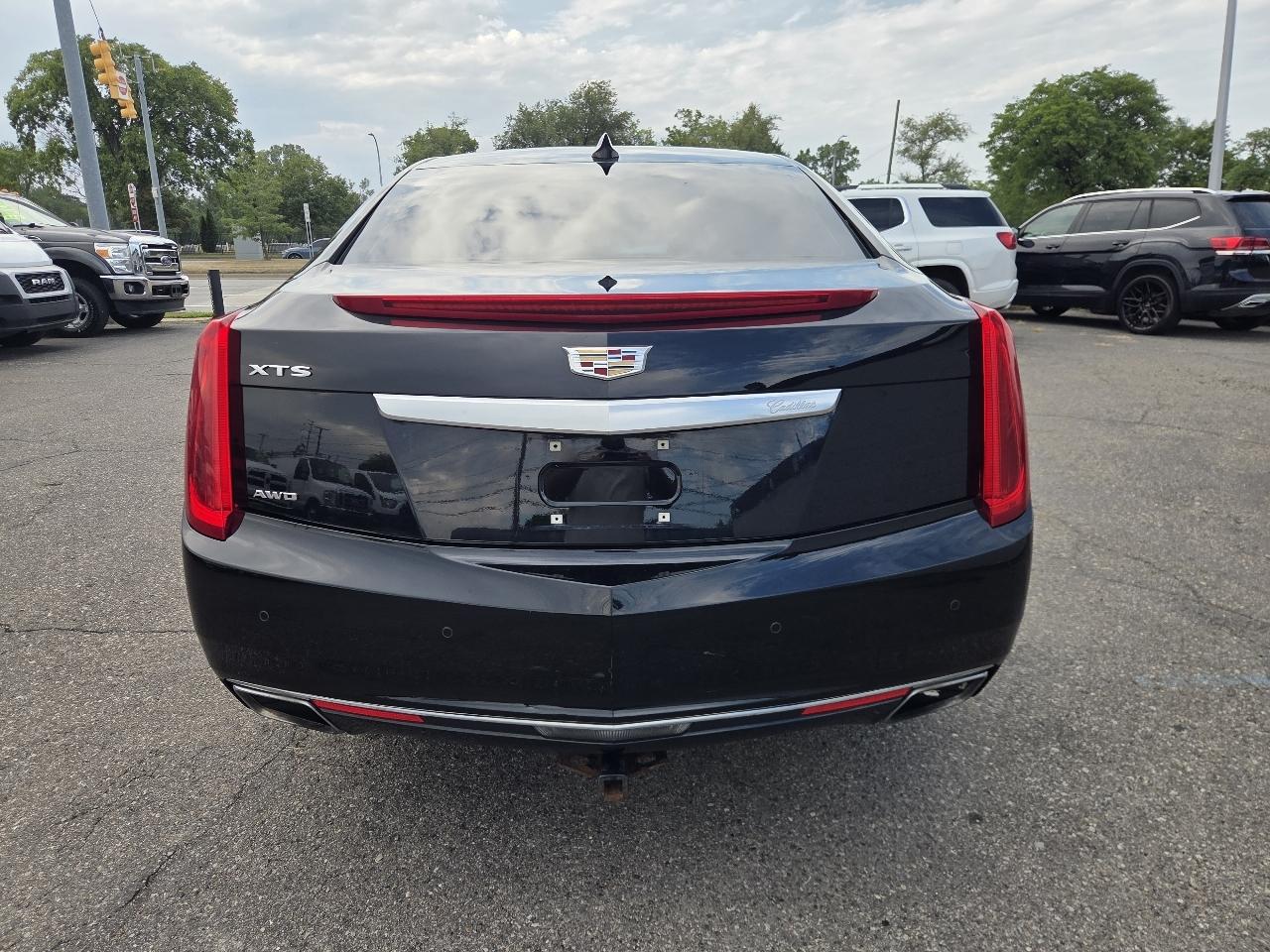 Cadillac XTS Luxury AWD 2017