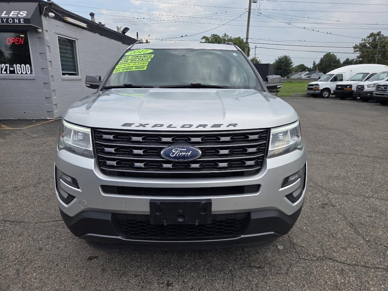 Ford Explorer XLT 4WD 2017