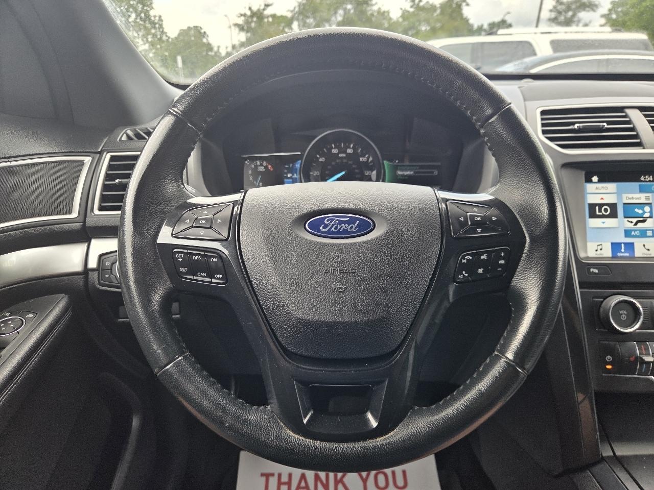 Ford Explorer XLT 4WD 2017