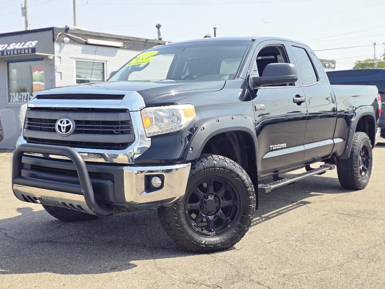 Toyota Tundra SR5 5.7L V8 Double Cab 4WD 2014