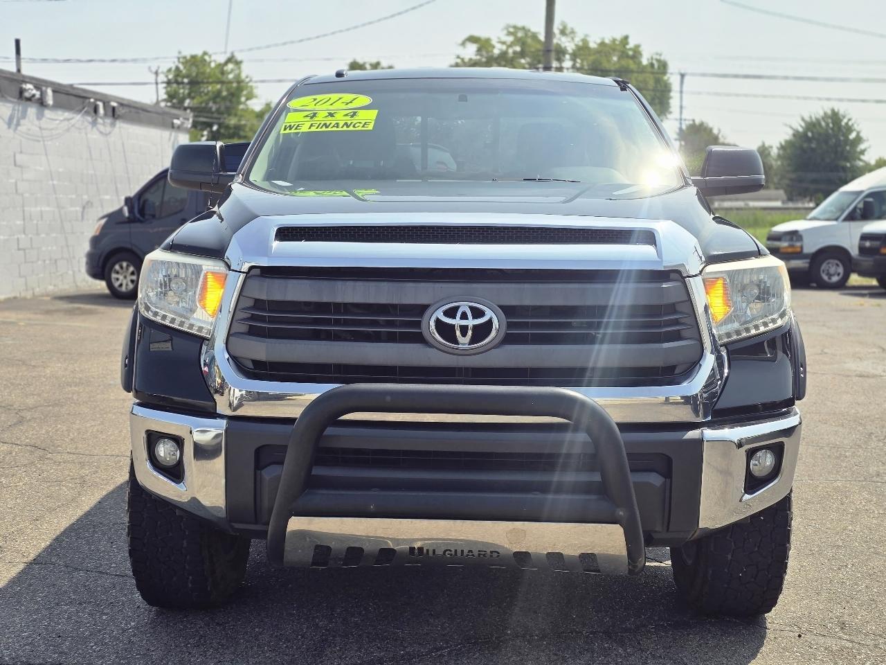 Toyota Tundra SR5 5.7L V8 Double Cab 4WD 2014