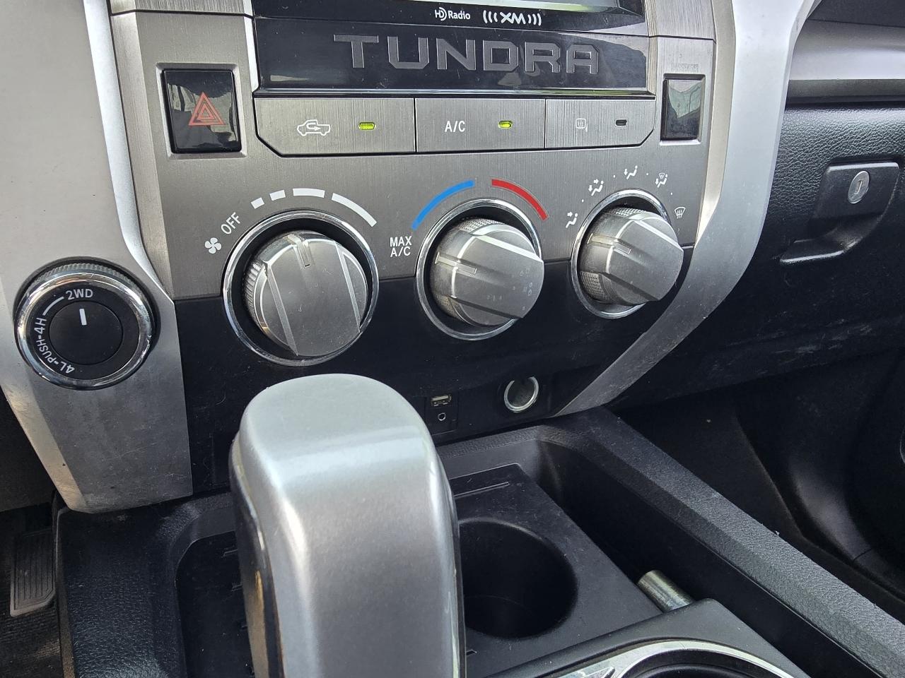 Toyota Tundra SR5 5.7L V8 Double Cab 4WD 2014