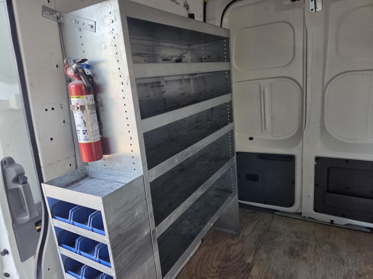 Nissan NV Cargo 2500 HD SV V8 High Roof 2017