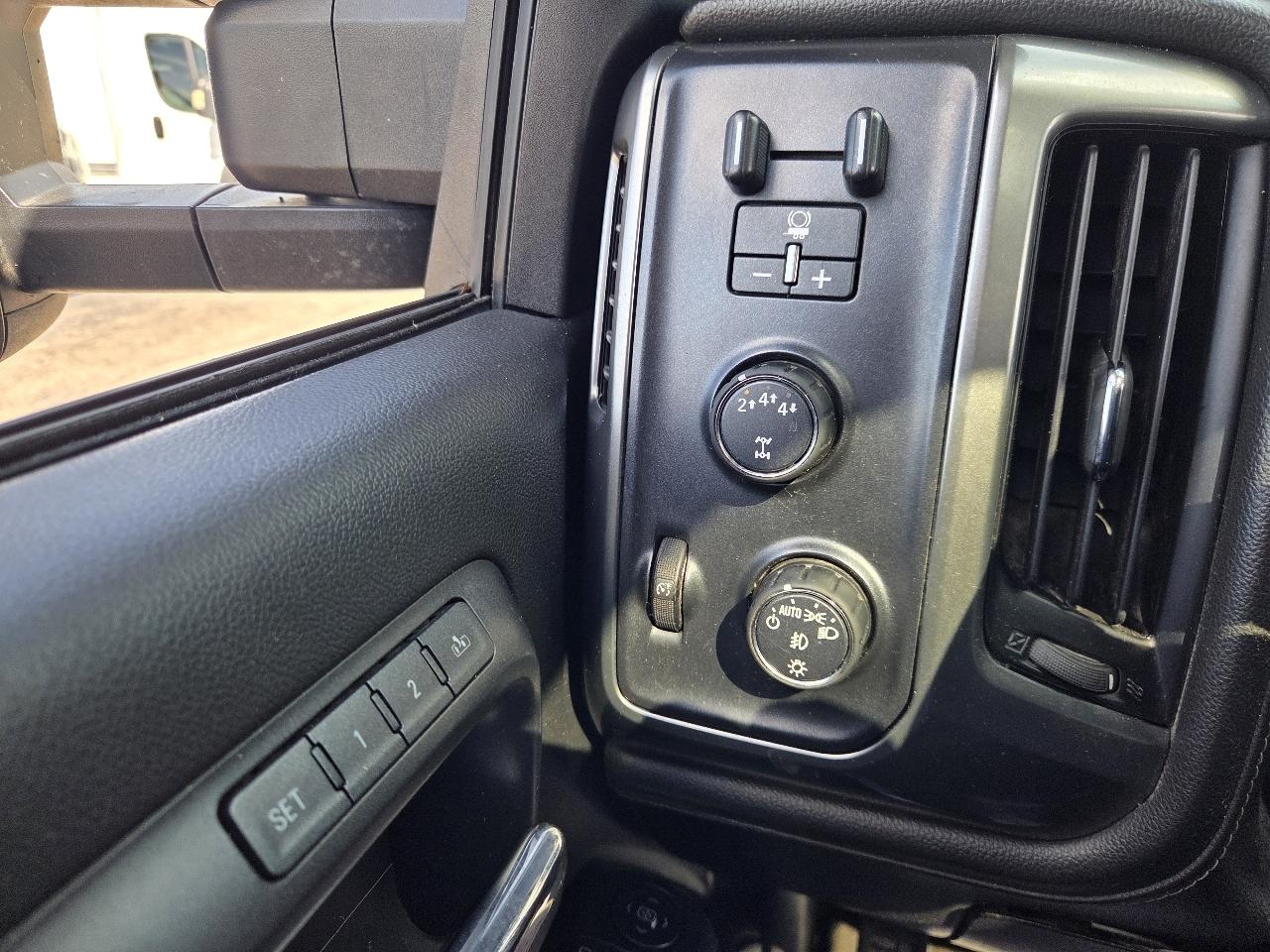 Chevrolet Silverado 2500HD LTZ Crew Cab 4WD 2018