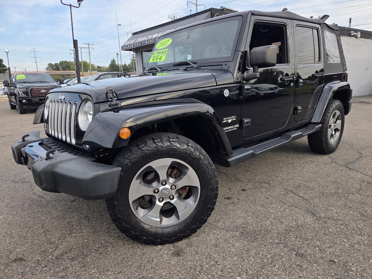 Jeep Wrangler Unlimited Sahara 4WD 2017