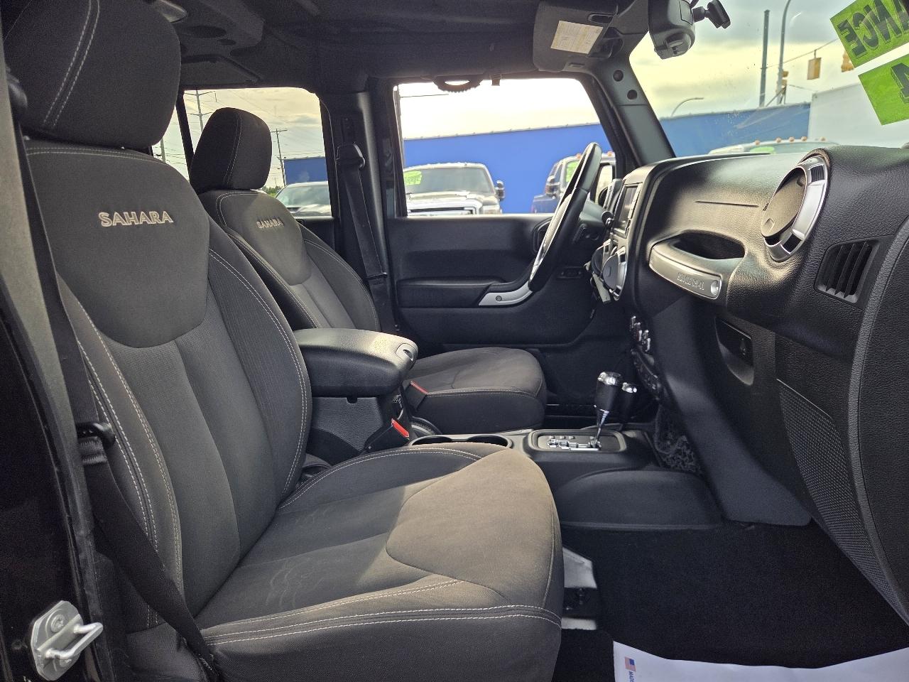 Jeep Wrangler Unlimited Sahara 4WD 2017