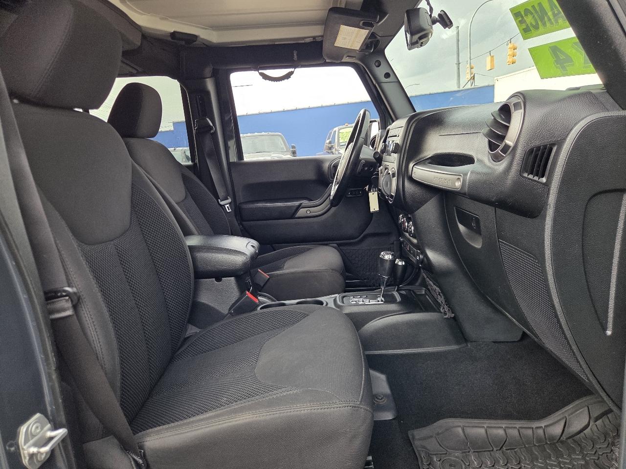 Jeep Wrangler  2017
