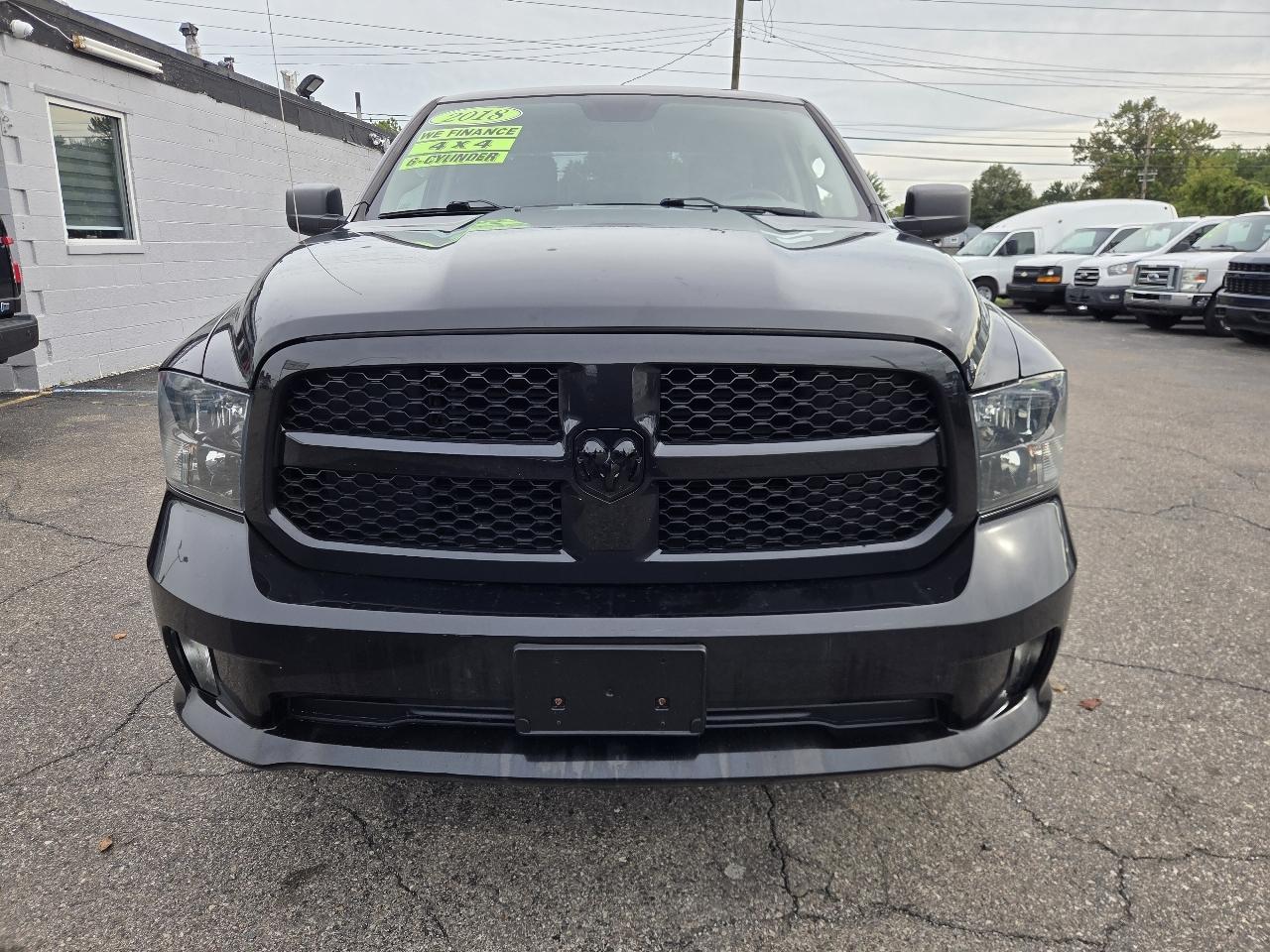 RAM 1500 Tradesman Quad Cab 4WD 2018