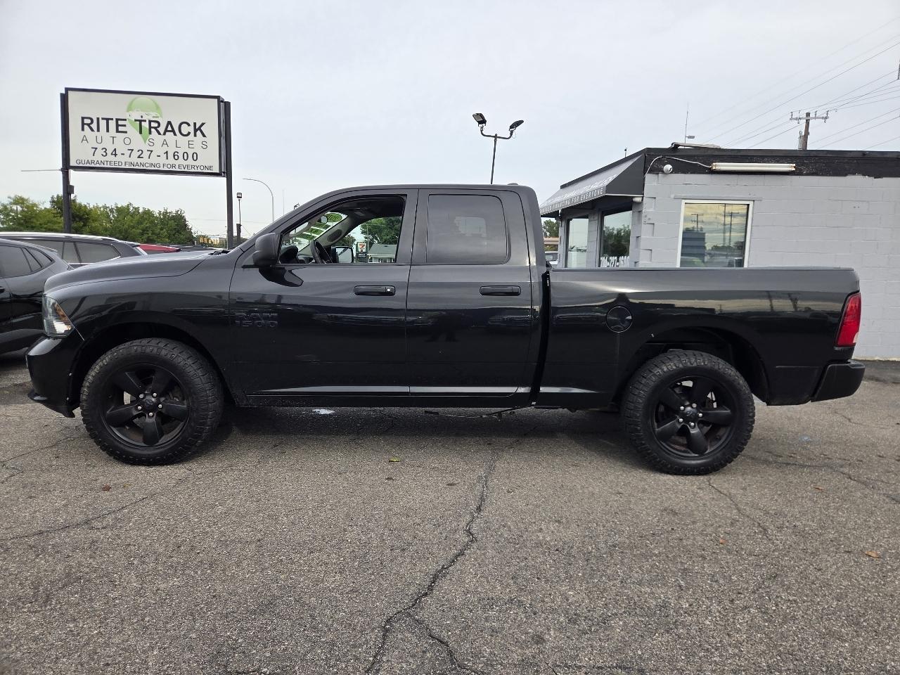 RAM 1500 Tradesman Quad Cab 4WD 2018