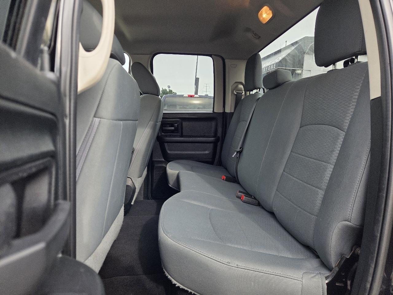 RAM 1500 Tradesman Quad Cab 4WD 2018