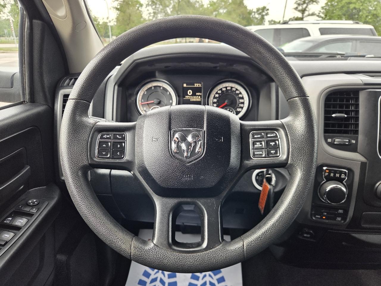 RAM 1500 Tradesman Quad Cab 4WD 2018