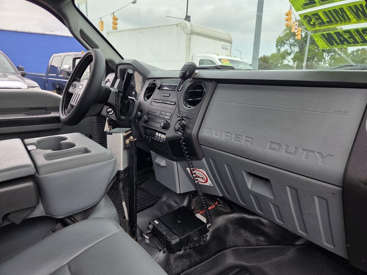 Ford F-450 SD Crew Cab DRW 4WD 2014