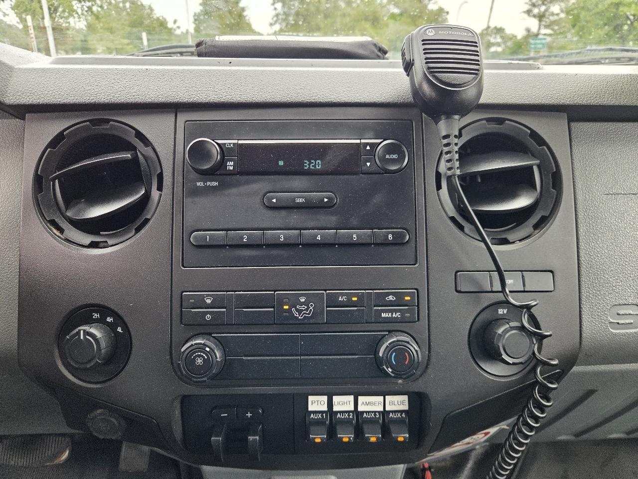 Ford F-450 SD Crew Cab DRW 4WD 2014