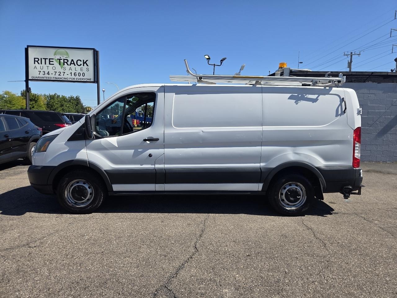 Ford Transit 150 Van Low Roof 60/40 Pass. 130-in. WB 2016