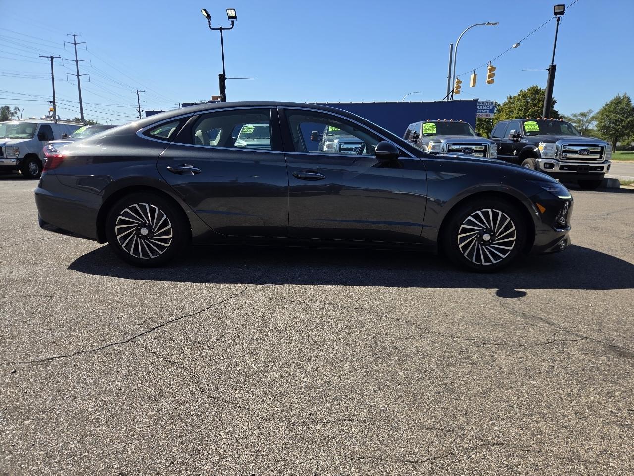 Hyundai Sonata Hybrid SEL 2023