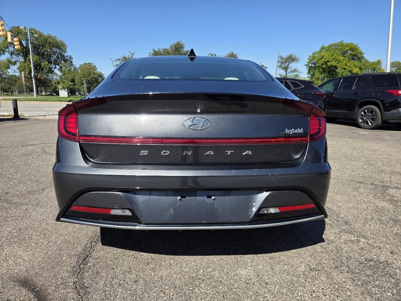 Hyundai Sonata Hybrid SEL 2023