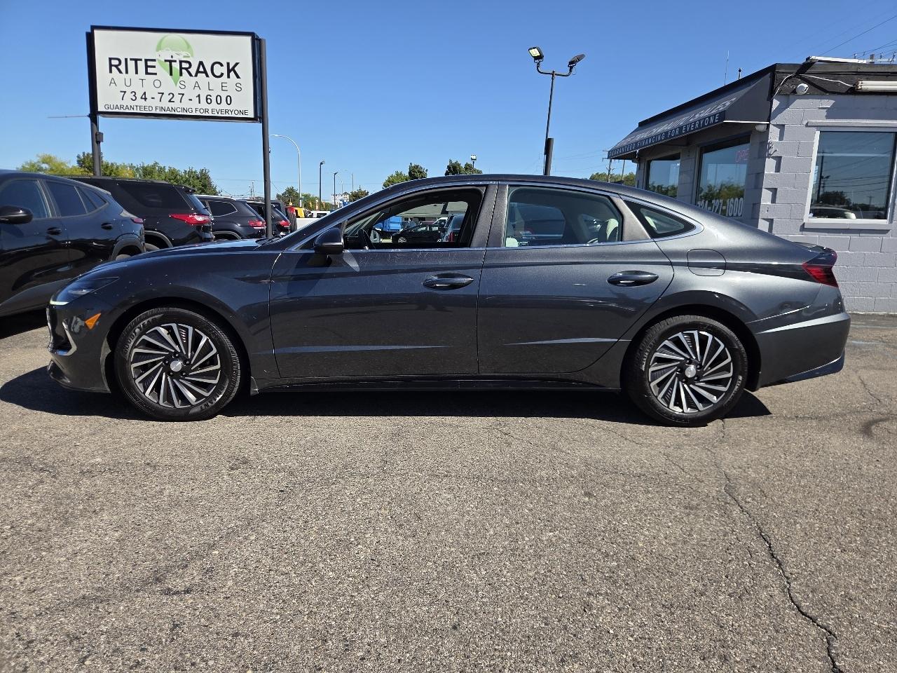 Hyundai Sonata Hybrid SEL 2023