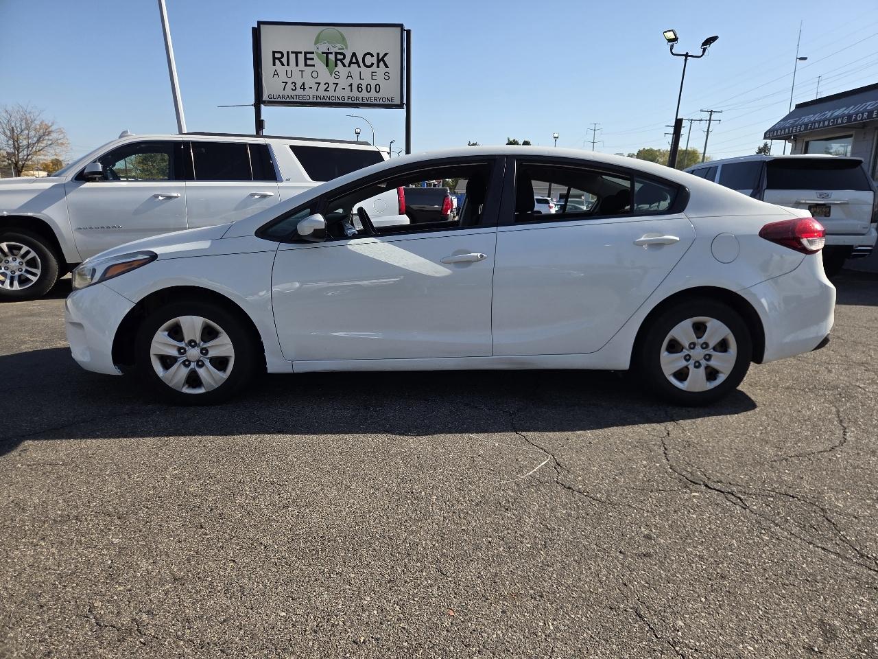 Kia Forte LX 6A 2017