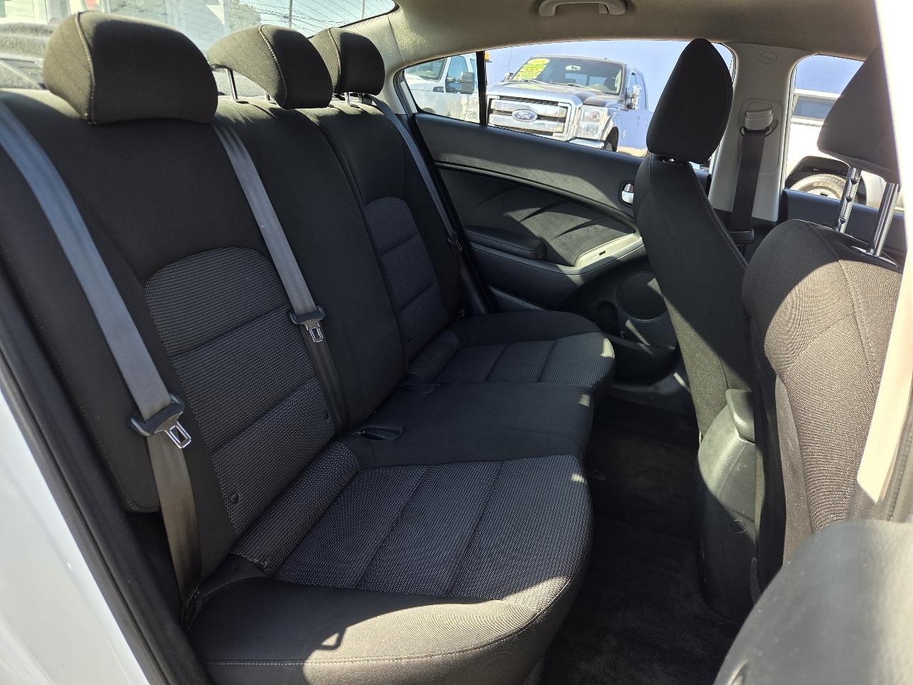 Kia Forte LX 6A 2017