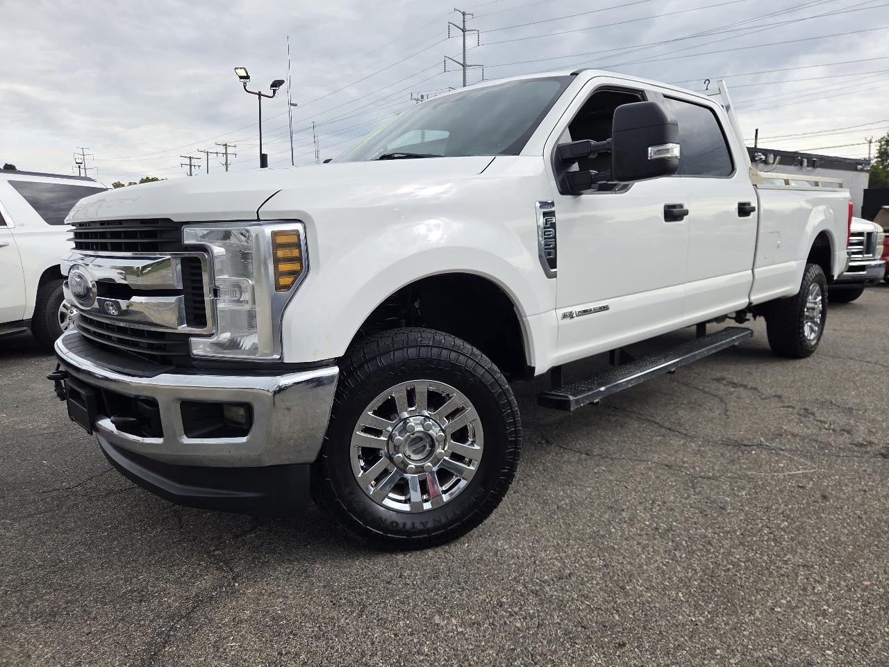 Ford F-350 SD XLT Crew Cab Long Bed 4WD 2019