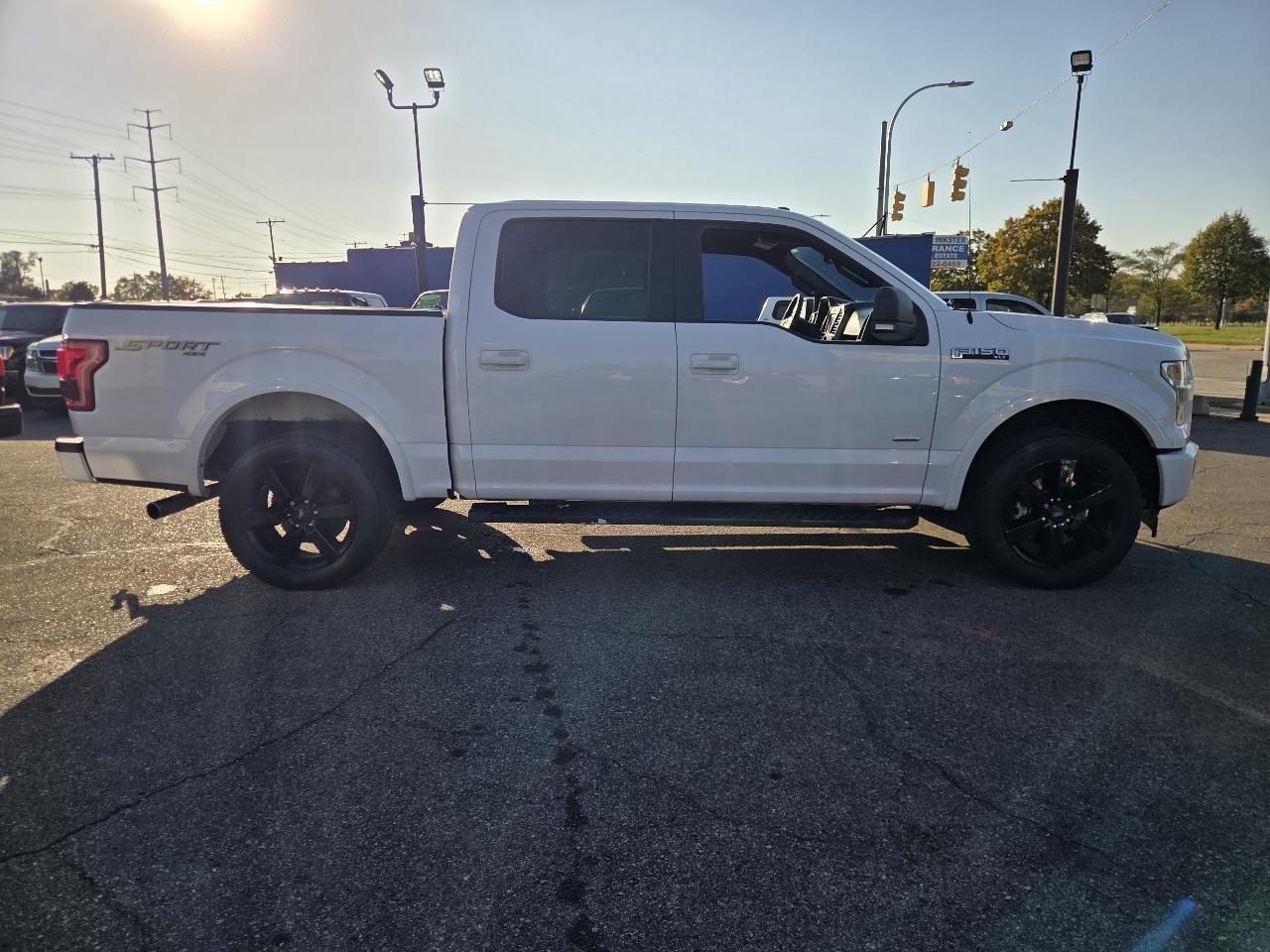 Ford F-150 XLT SuperCrew 5.5-ft. Bed 4WD 2017