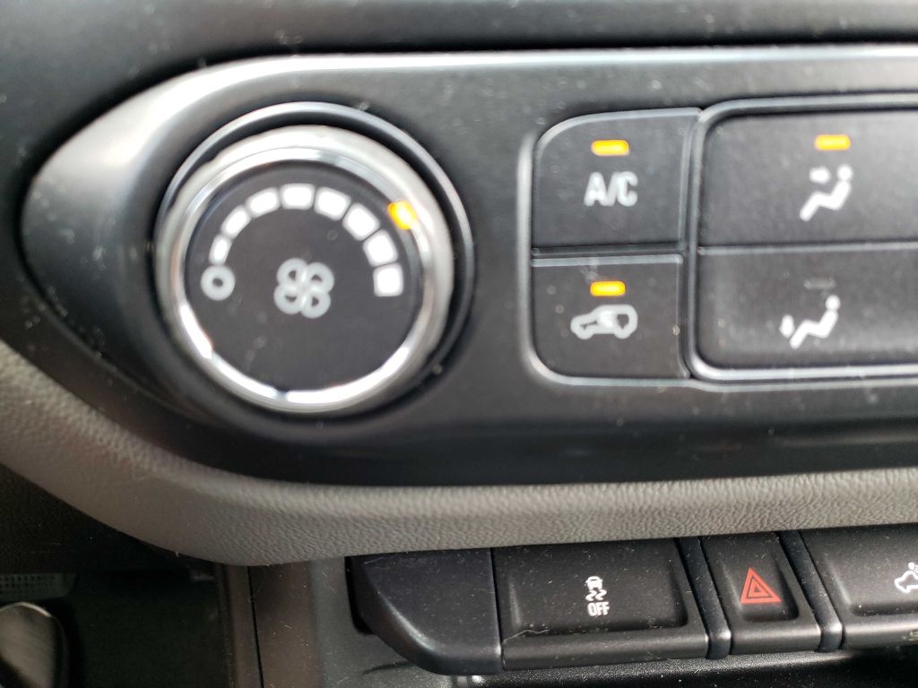 Chevrolet Colorado Work Truck Ext. Cab 4WD 2017 Chevrolet Colorado Work Truck Ext. Cab 4WD 2017