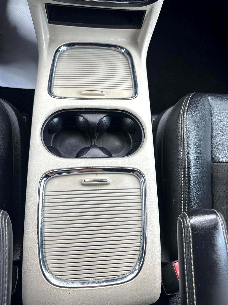 2019 Dodge Grand Caravan SXT photo 16