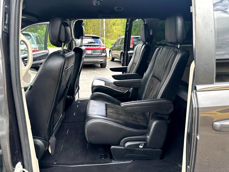 2019 Dodge Grand Caravan SXT photo 22