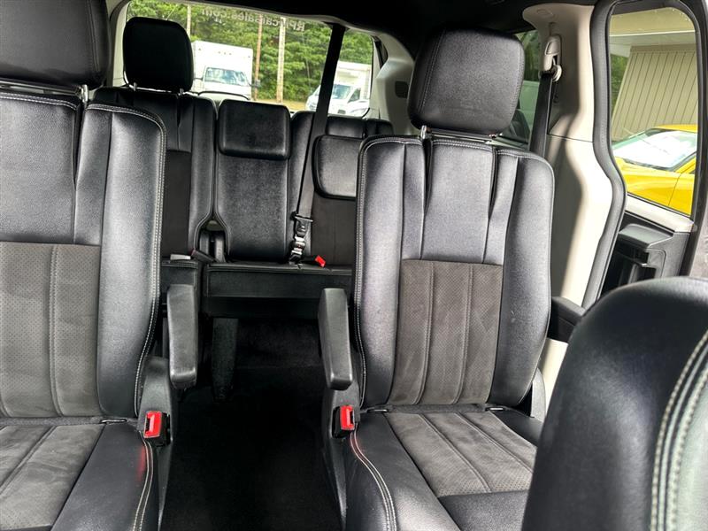 2019 Dodge Grand Caravan SXT photo 25