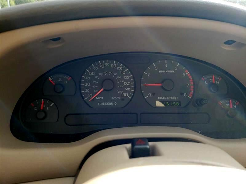 2004 Ford Mustang GT Deluxe photo 10