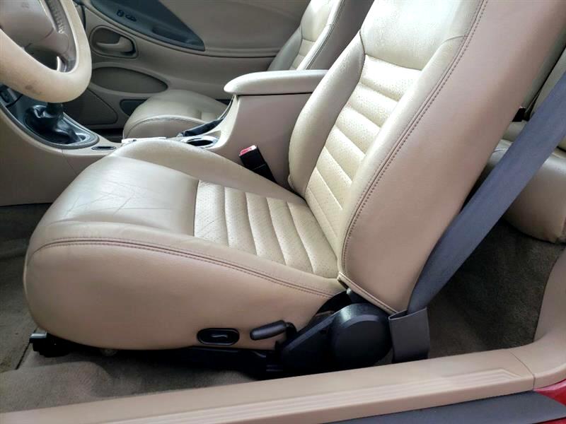 2004 Ford Mustang GT Deluxe photo 11