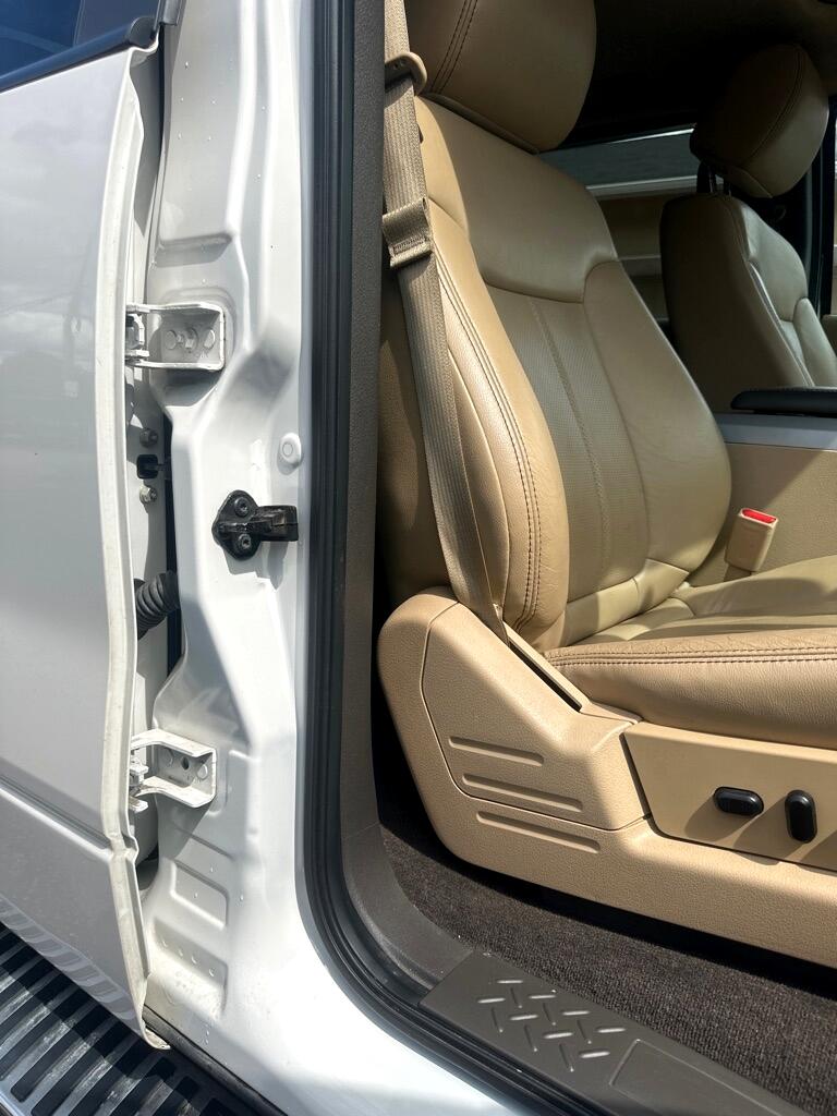Ford F-150 Lariat SuperCrew 5.5-ft. Bed 4WD 2013 Ford F-150 Lariat SuperCrew 5.5-ft. Bed 4WD 2013