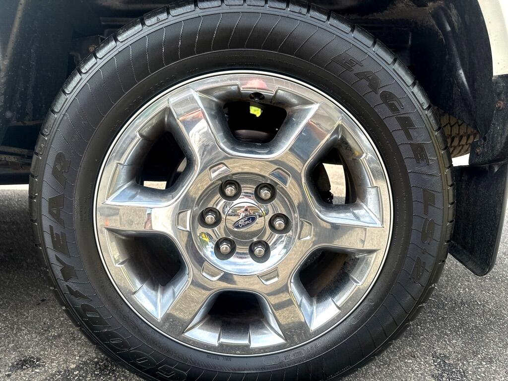 Ford F-150 Lariat SuperCrew 5.5-ft. Bed 4WD 2013 Ford F-150 Lariat SuperCrew 5.5-ft. Bed 4WD 2013
