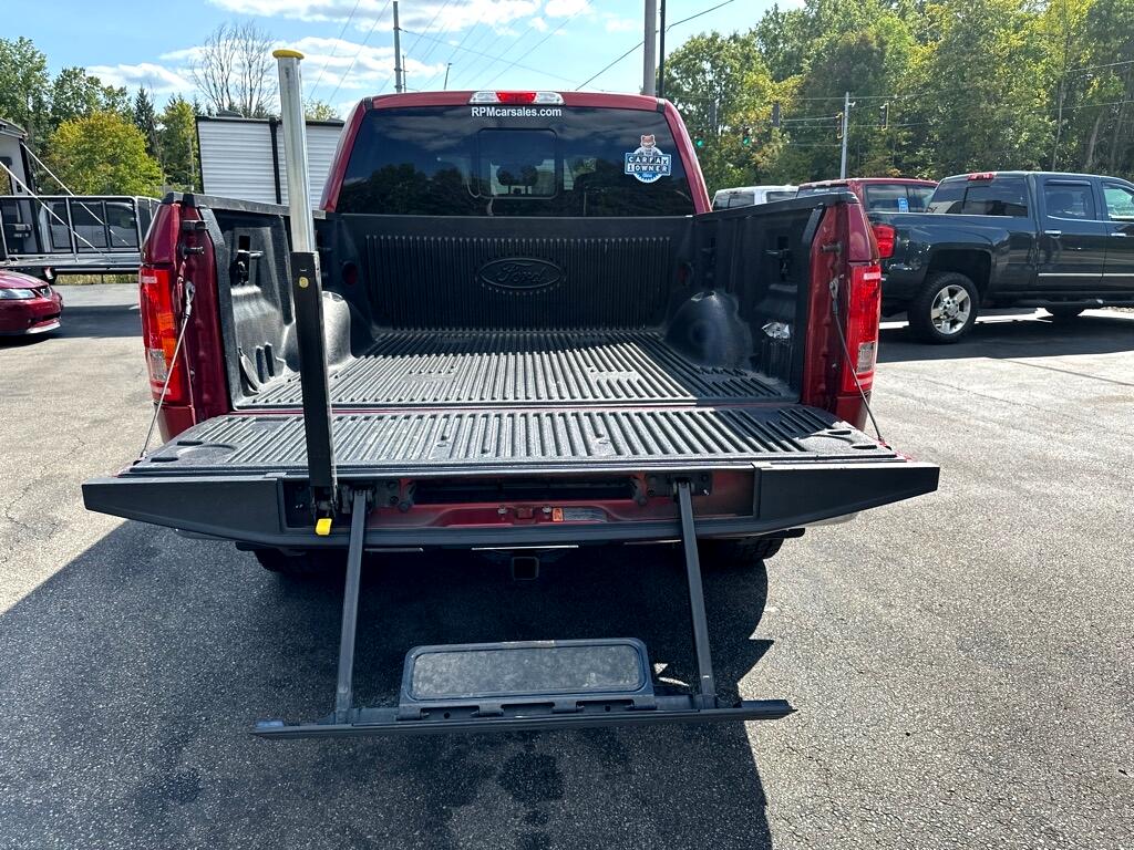 2017 Ford F-150 XLT photo 8