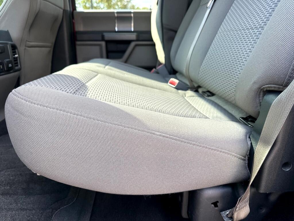 2017 Ford F-150 XLT photo 25