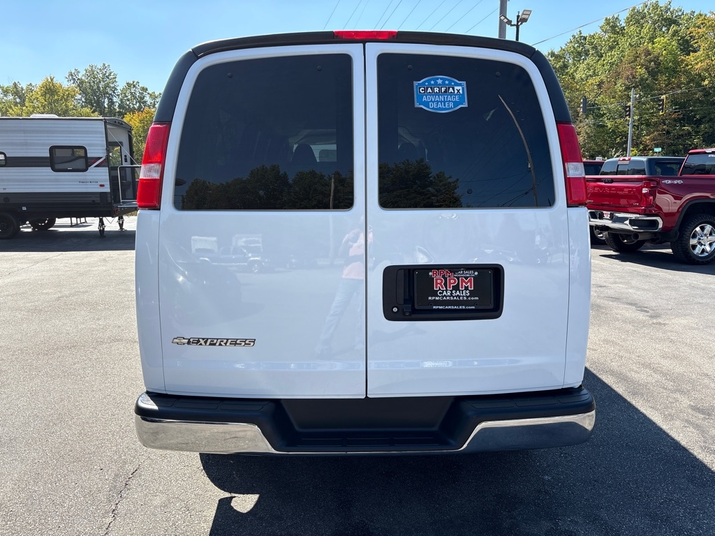 2020 Chevrolet Express LT 3500 photo 5