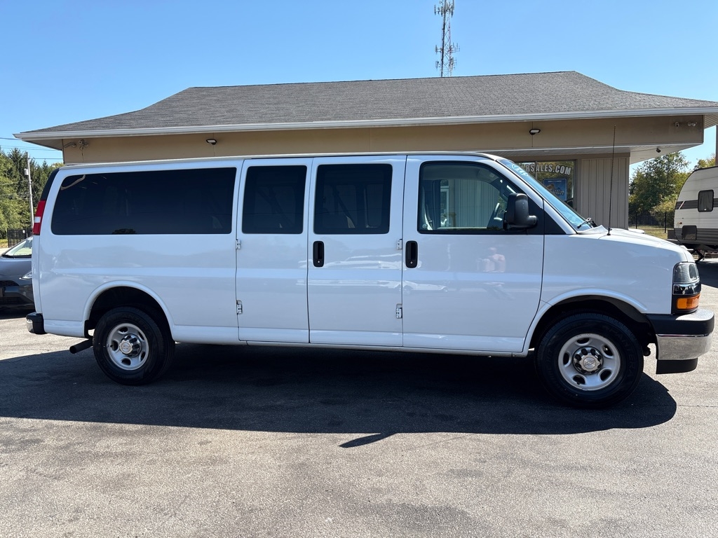 2020 Chevrolet Express LT 3500 photo 6
