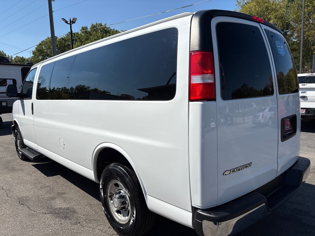 2020 Chevrolet Express LT 3500 photo 8
